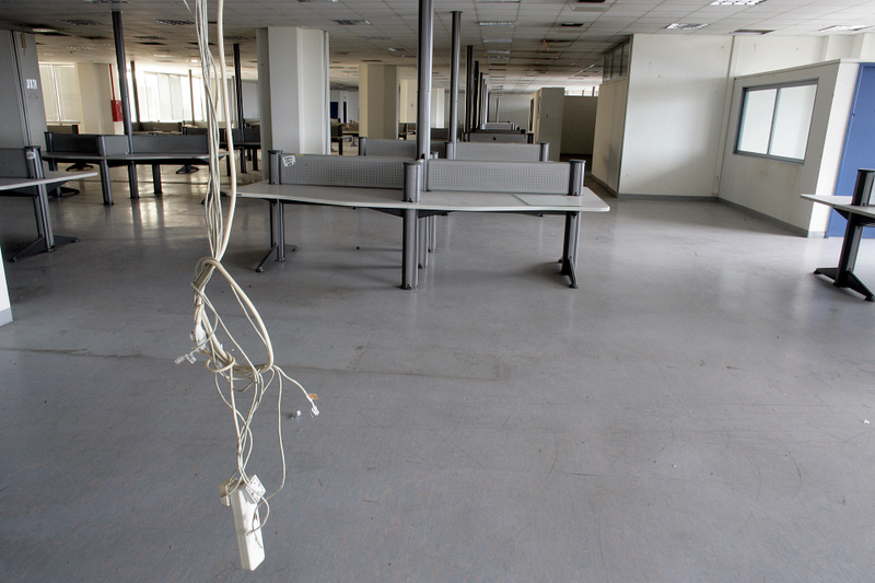 Illustration for article titled Athens' Abandoned International Airport Is Incredibly Creepy